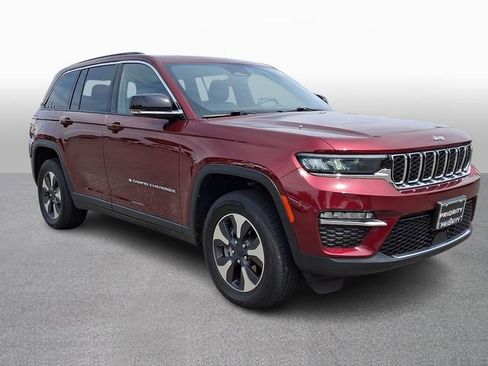 Used 2024 Jeep Grand Cherokee Limited 4xe AWD/4WD image 3