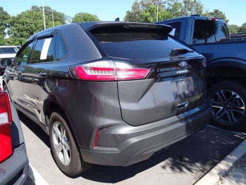 Used 2021 Ford Edge SE FWD image 4