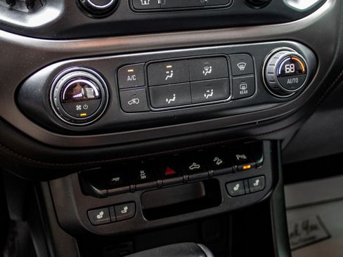 Used 2019 GMC Canyon All Terrain w/ All Terrain X Package AWD/4WD image 35
