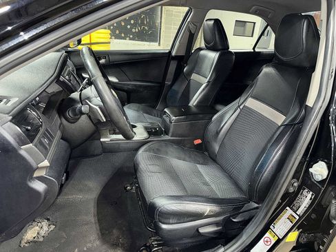 Used 2012 Toyota Camry SE image 14
