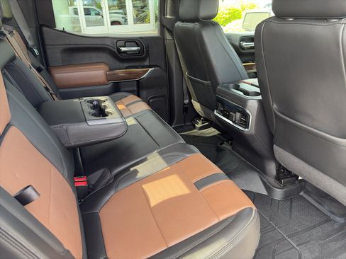Used 2022 Chevrolet Silverado 1500 High Country w/ LPO, Dark Essentials Package AWD/4WD image 14