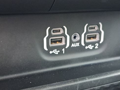 Used 2021 RAM 1500 Laramie image 23