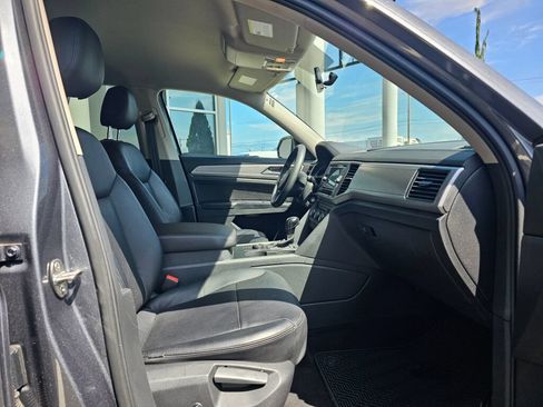 Used 2018 Volkswagen Atlas S AWD/4WD image 11
