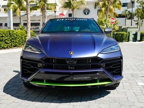 Used 2025 Lamborghini Urus SE image 7