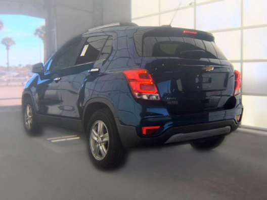 Used 2019 Chevrolet Trax LT w/ LT Convenience Package FWD image 4