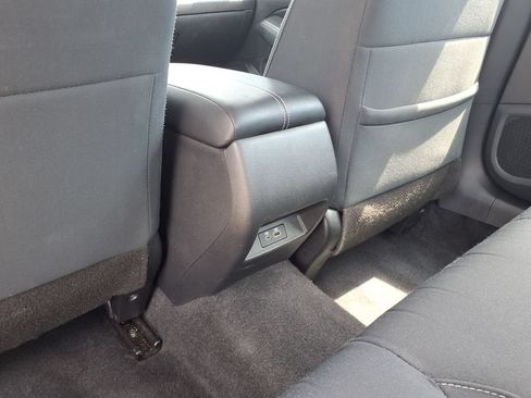 Used 2025 Nissan Altima 2.5 SV FWD image 18