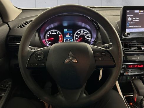 Used 2023 Mitsubishi Eclipse Cross LE AWD/4WD image 9