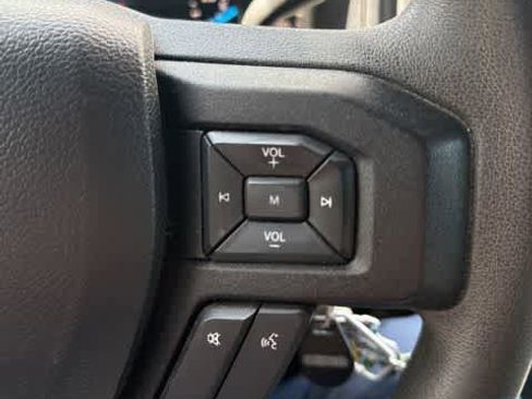 Used 2016 Ford F150 XL w/ Equipment Group 101A Mid AWD/4WD image 17