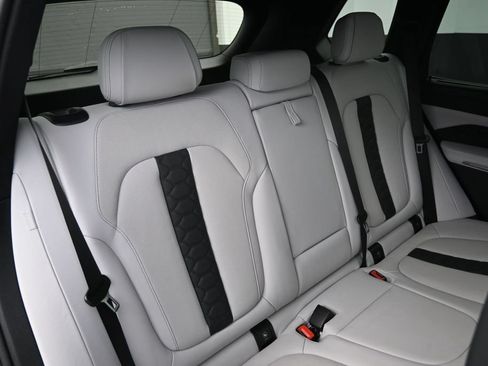 Used 2021 BMW X5 M w/ Executive Package AWD/4WD image 25