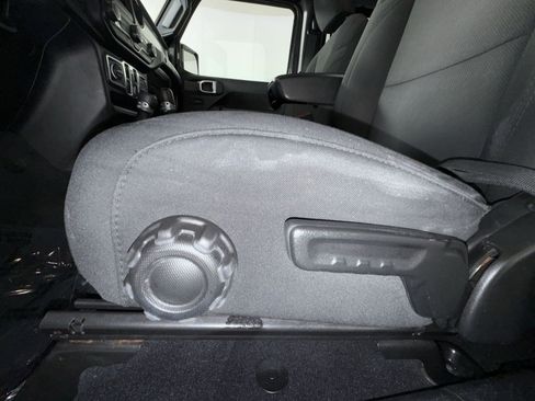 Used 2023 Jeep Wrangler Unlimited Sport AWD/4WD image 14