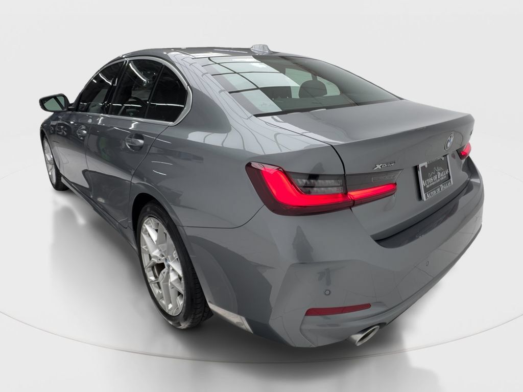 Used 2026 BMW 330i xDrive Sedan AWD/4WD image 11