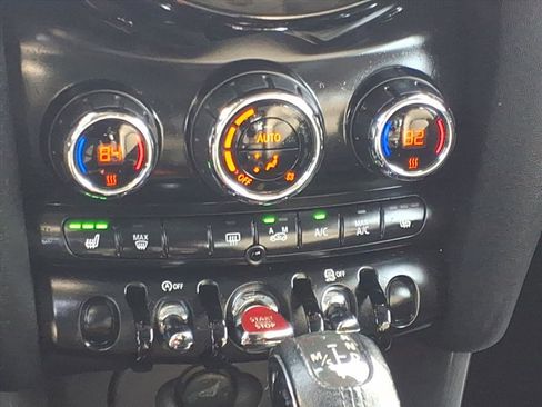 Used 2016 MINI Cooper 4-Door Hardtop image 7