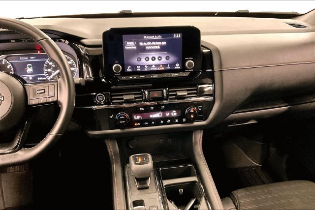 Used 2023 Nissan Pathfinder Rock Creek AWD/4WD image 7