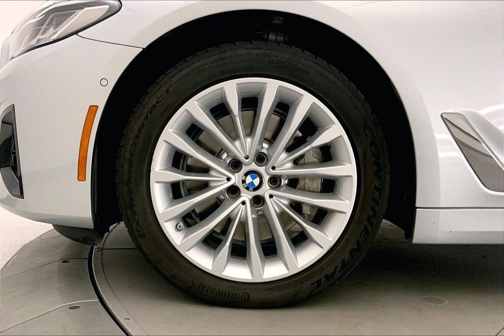 Used 2021 BMW 530i xDrive w/ Premium Package AWD/4WD image 8