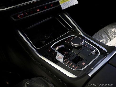 New 2026 BMW X6 xDrive40i w/ Climate Comfort Package image 25