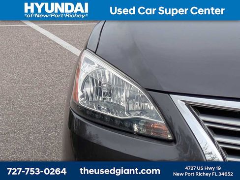 Used 2015 Nissan Sentra SV FWD image 9