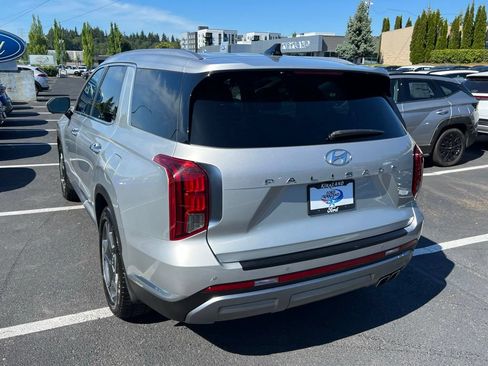 Used 2023 Hyundai Palisade Limited FWD image 8