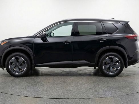 Used 2025 Nissan Rogue SV AWD/4WD image 5