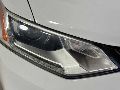 Used 2020 Chevrolet Traverse RS FWD image 39
