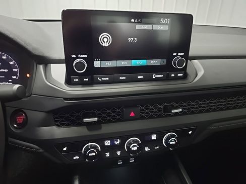 Used 2024 Honda Accord EX image 25