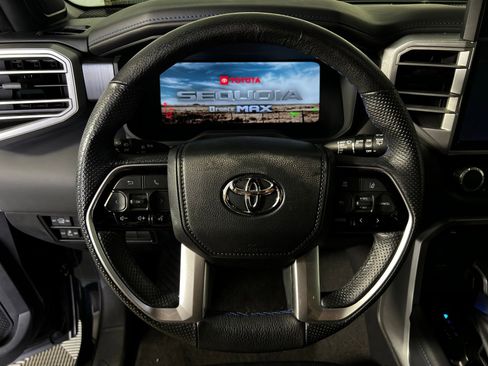 Certified 2023 Toyota Sequoia Platinum image 9