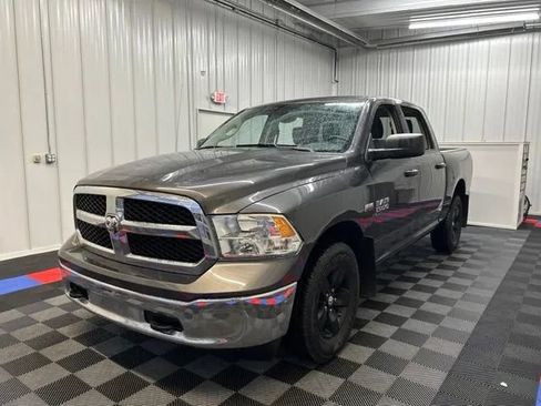 Used 2023 RAM 1500 Classic SLT w/ Protection Group AWD/4WD image 6