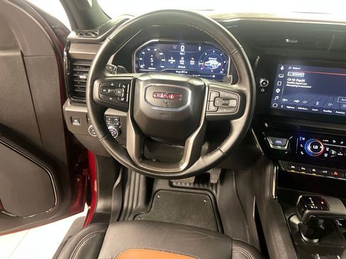 Certified 2025 GMC Sierra 1500 AT4 w/ AT4 Premium Package AWD/4WD image 18
