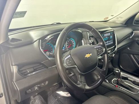 Used 2018 Chevrolet Traverse LT AWD/4WD image 23