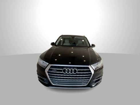 Used 2019 Audi Q7 3.0T Premium Plus w/ Premium Plus Package image 3