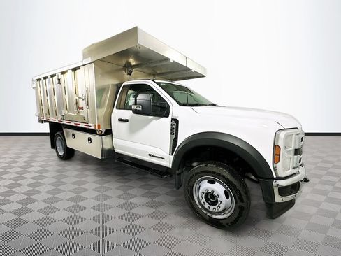 New 2026 Ford F550 4x4 Regular Cab Super Duty image 4