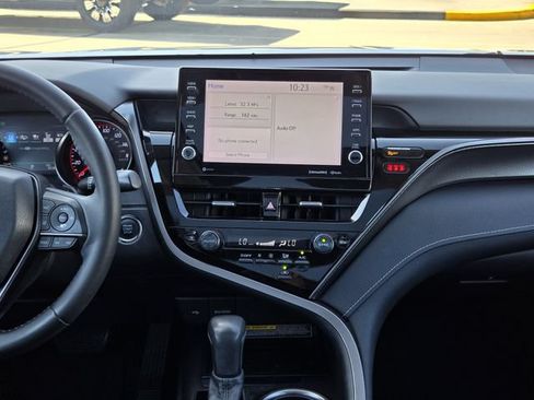 Used 2021 Toyota Camry XSE FWD image 18
