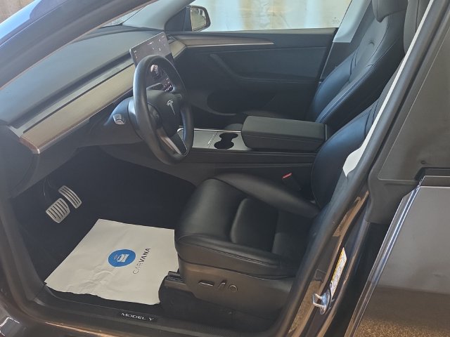 Used 2023 Tesla Model Y Performance AWD/4WD image 4