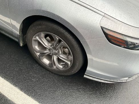 Used 2024 Honda Accord EX image 3