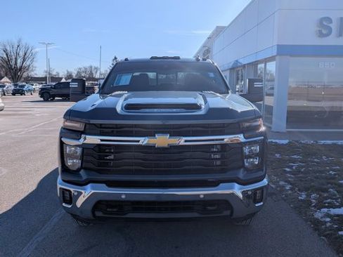 Used 2025 Chevrolet Silverado 3500 LT w/ Safety Package image 2