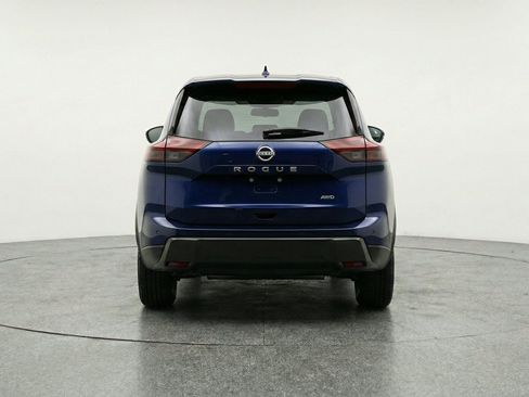 Used 2025 Nissan Rogue SV AWD/4WD image 7