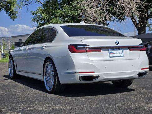 Used 2022 BMW 740i RWD image 3