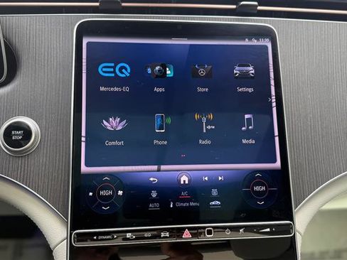 Used 2023 Mercedes-Benz EQE 350+ 4MATIC SUV w/ AMG Line Exterior Package image 36