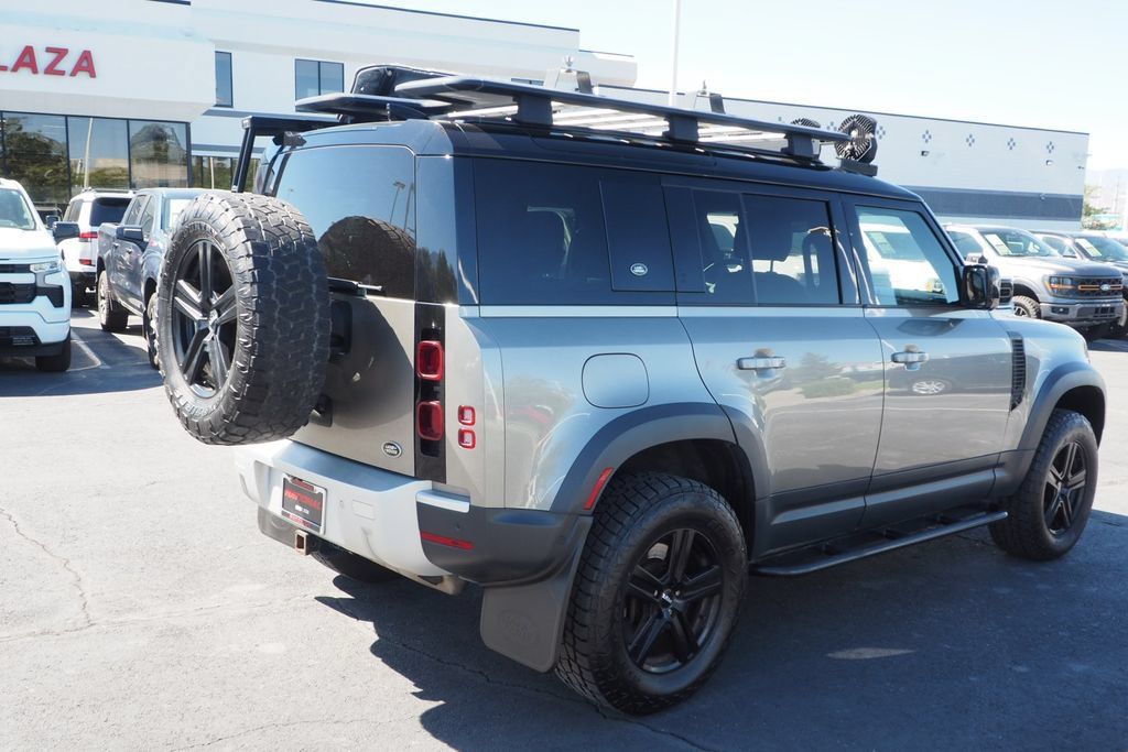 Used 2021 Land Rover Defender 110 SE AWD/4WD image 5