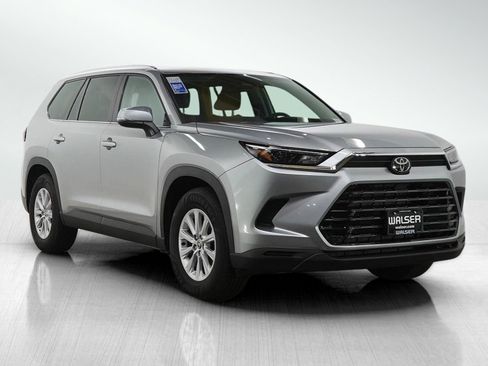 Used 2025 Toyota Grand Highlander AWD image 7