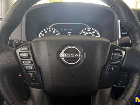 Used 2022 Nissan Frontier SV RWD image 28