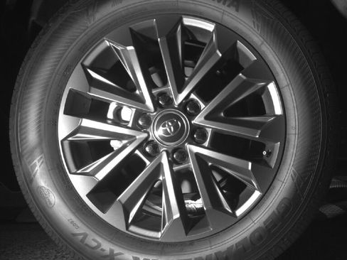 Certified 2026 Toyota Land Cruiser w/ Premium Package AWD/4WD image 15