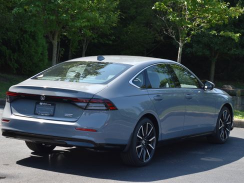 New 2026 Honda Accord Touring image 8