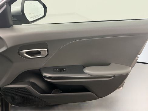 Used 2025 Kia K4 FWD image 33
