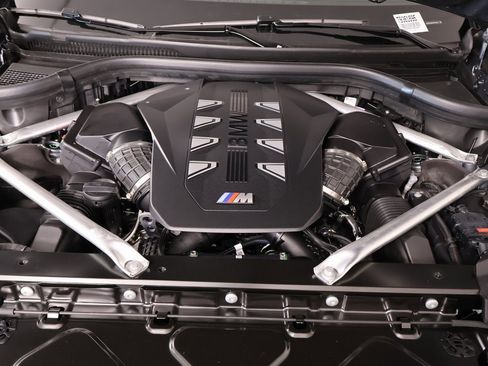 New 2026 BMW X7 M60i image 21