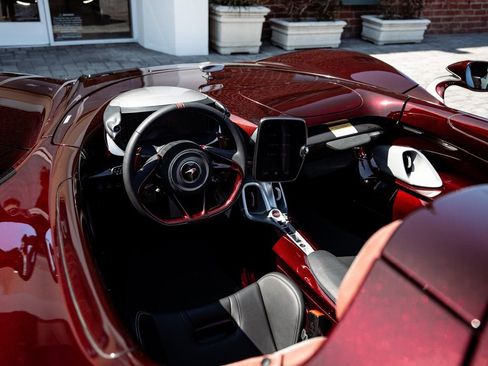 Used 2021 McLaren Elva RWD image 10