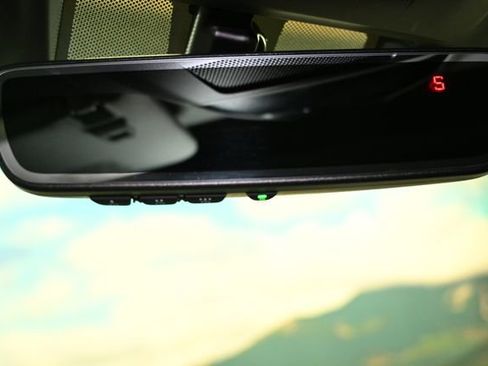 Certified 2025 Subaru Outback Limited w/ Popular Package #2 image 47