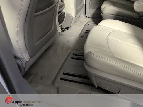 Used 2014 GMC Acadia SLT image 32