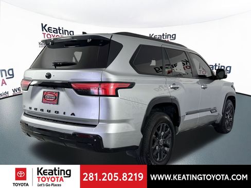 Certified 2024 Toyota Sequoia Platinum image 5