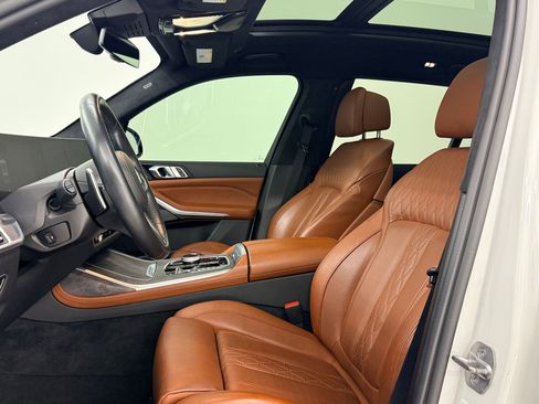 Used 2023 BMW X7 xDrive40i w/ Executive Package AWD/4WD image 5