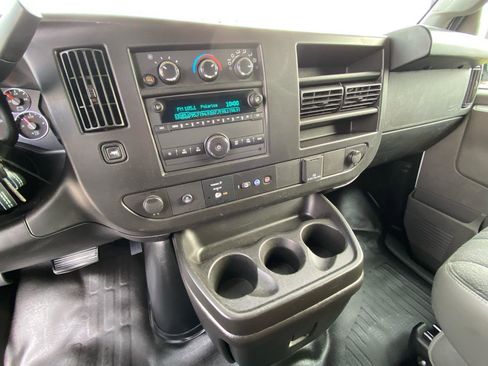 Used 2024 GMC Savana 2500 w/ Driver Convenience Package image 29